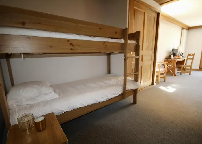 Le Vancouver Отель